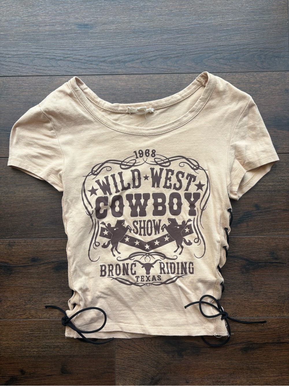 Wild West Cowboy Graphic Tee in Beige